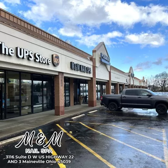 M & M Nail Spa salon in Maineville, OH 45039